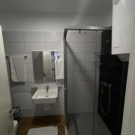 Διαμέρισμα Shengjini Twin Towers *
