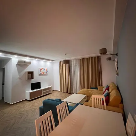 Shengjini Twin Towers Apartmán *